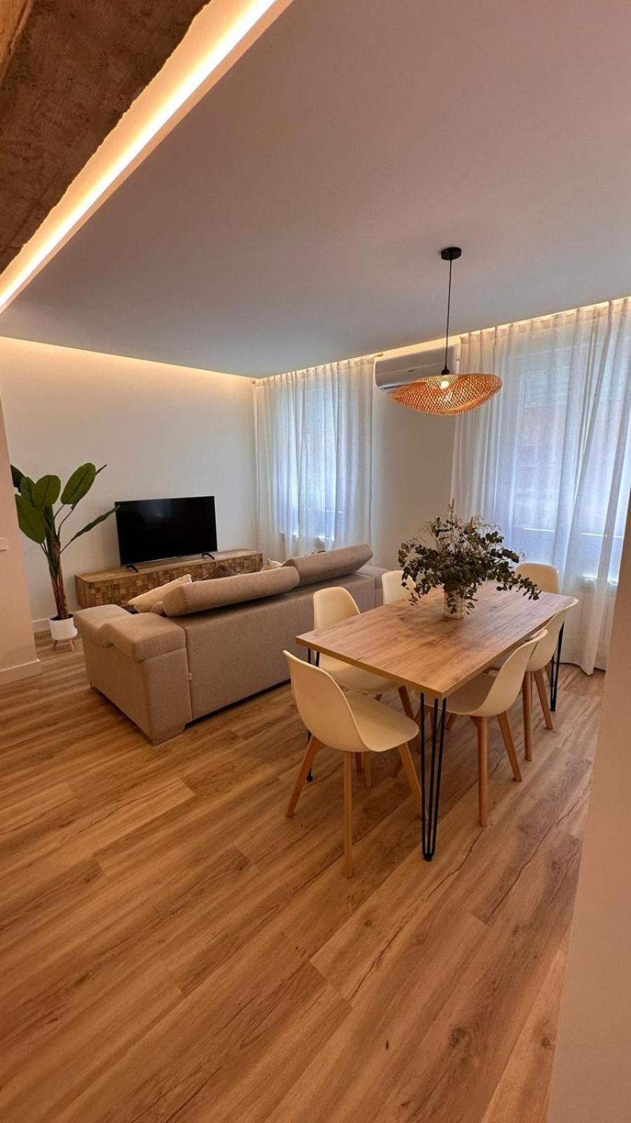 El Sueno De Luca, Parking Gratuito Centro Apartment โลโกรโญ ภายนอก รูปภาพ