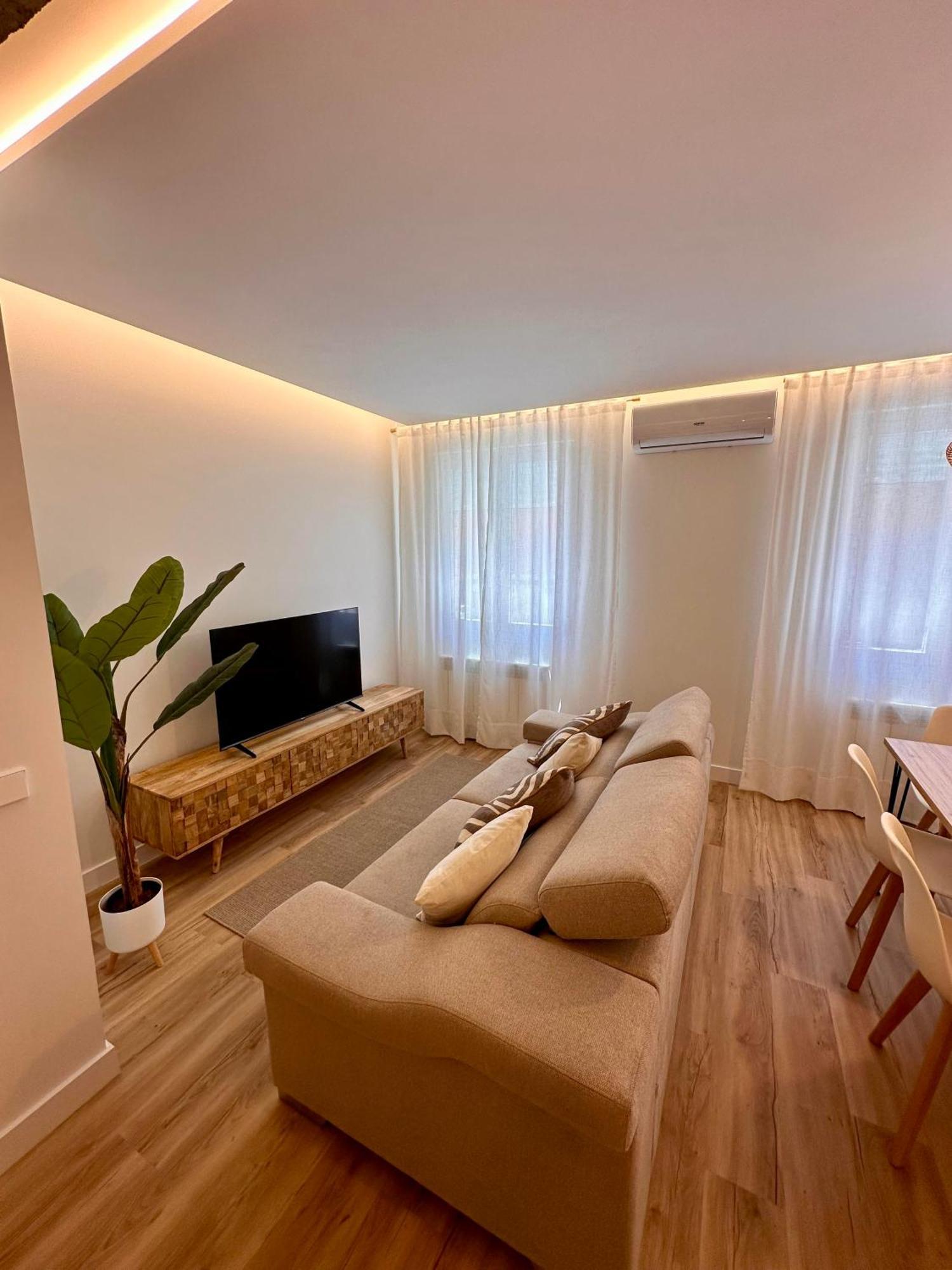 El Sueno De Luca, Parking Gratuito Centro Apartment โลโกรโญ ภายนอก รูปภาพ