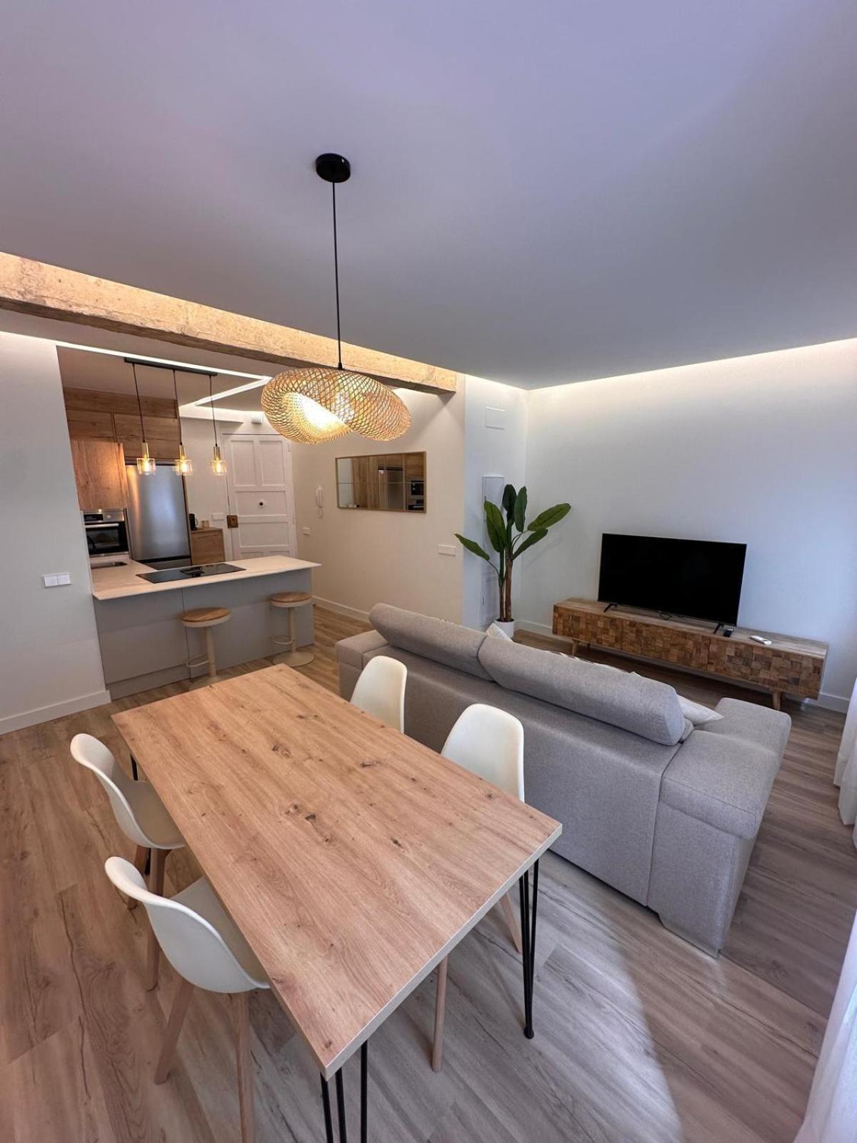El Sueno De Luca, Parking Gratuito Centro Apartment โลโกรโญ ภายนอก รูปภาพ